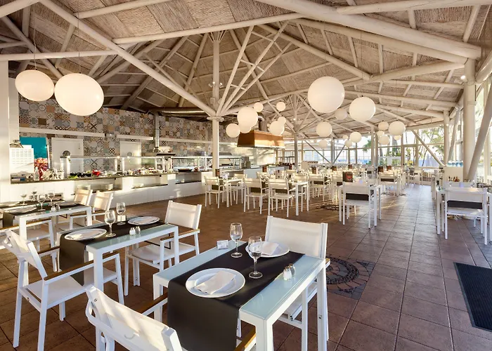 Landmar Playa La Arena 4*