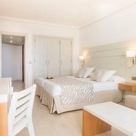 Hotel Landmar Playa La Arena 4*