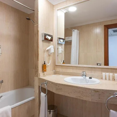 Landmar Playa La Arena Hotel