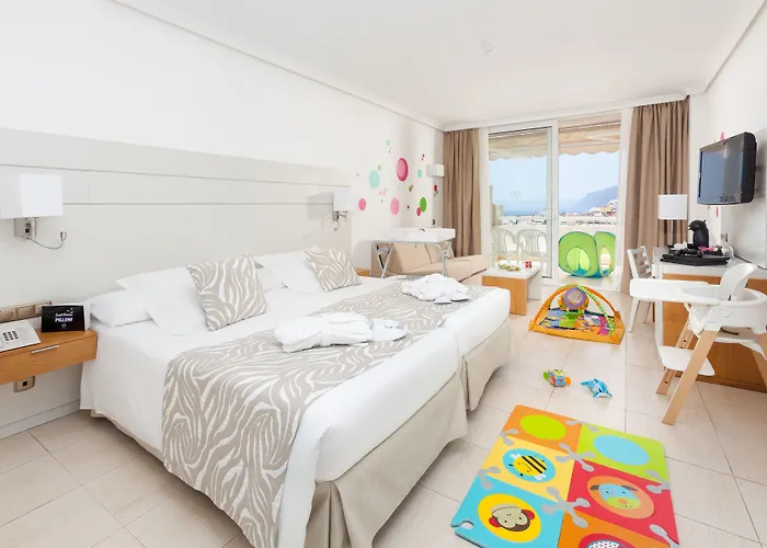 Landmar Playa La Arena 4*